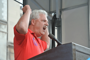UWUA's Michael Langford decries the lockout at Union Square